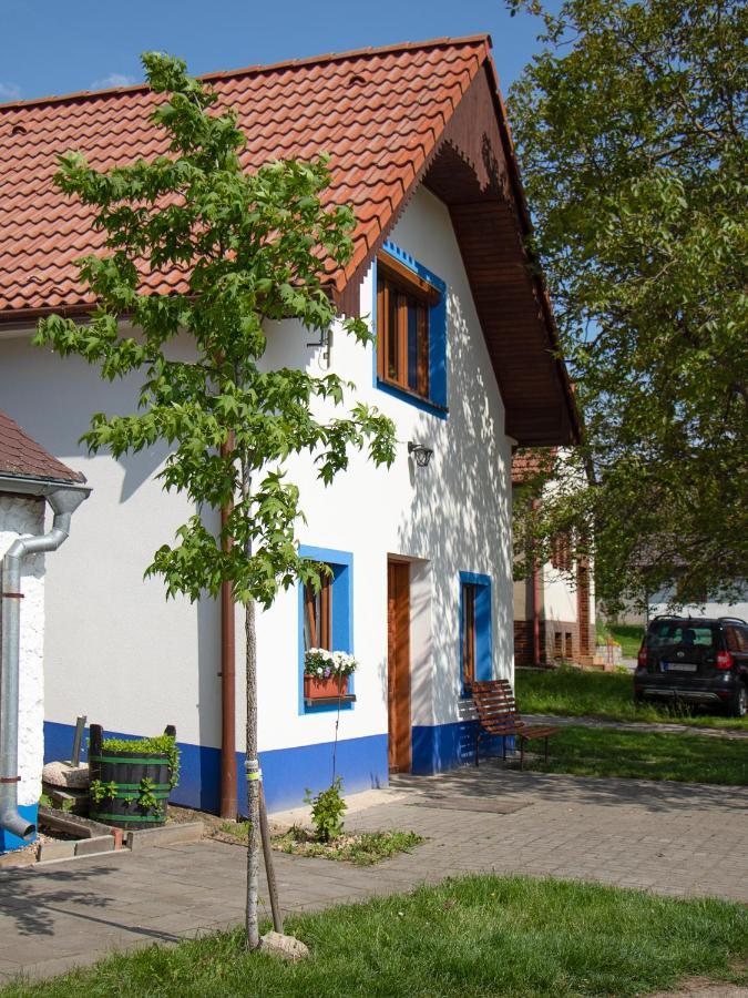 Apartman Na Vinarske Stezce Velké Bílovice Exterior foto